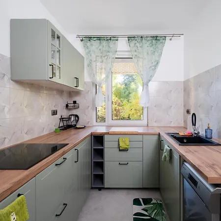 Apartment Obywatelska Retkinia Comfort By Bookinghost *