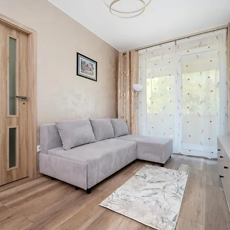 Apartment Obywatelska Retkinia Comfort By Bookinghost *